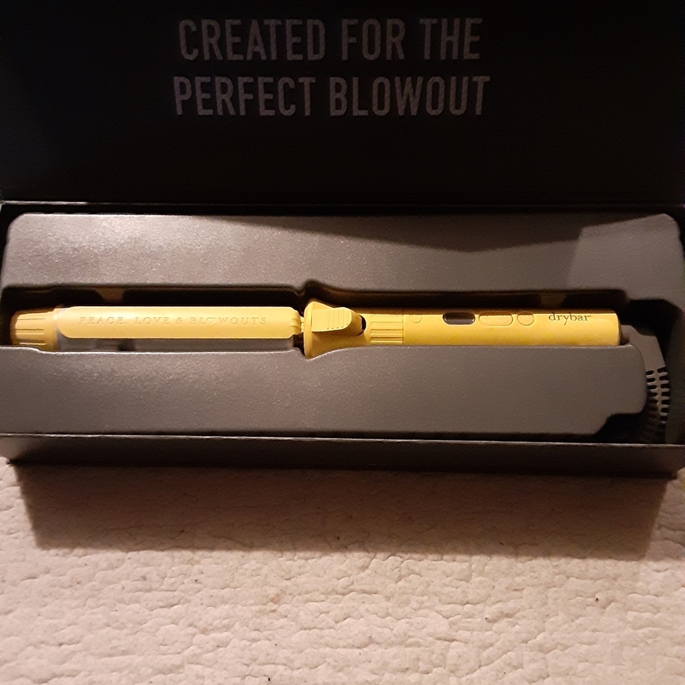 Drybar 3 day bender curling iron